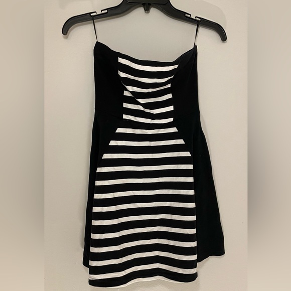 Strapless dress black and white stripped. Size XS - Picture 2 of 5